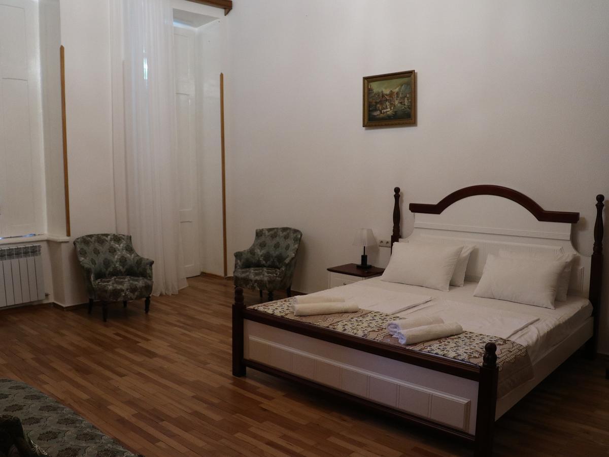 Liberty Apartment And Rooms Тбилиси Экстерьер фото